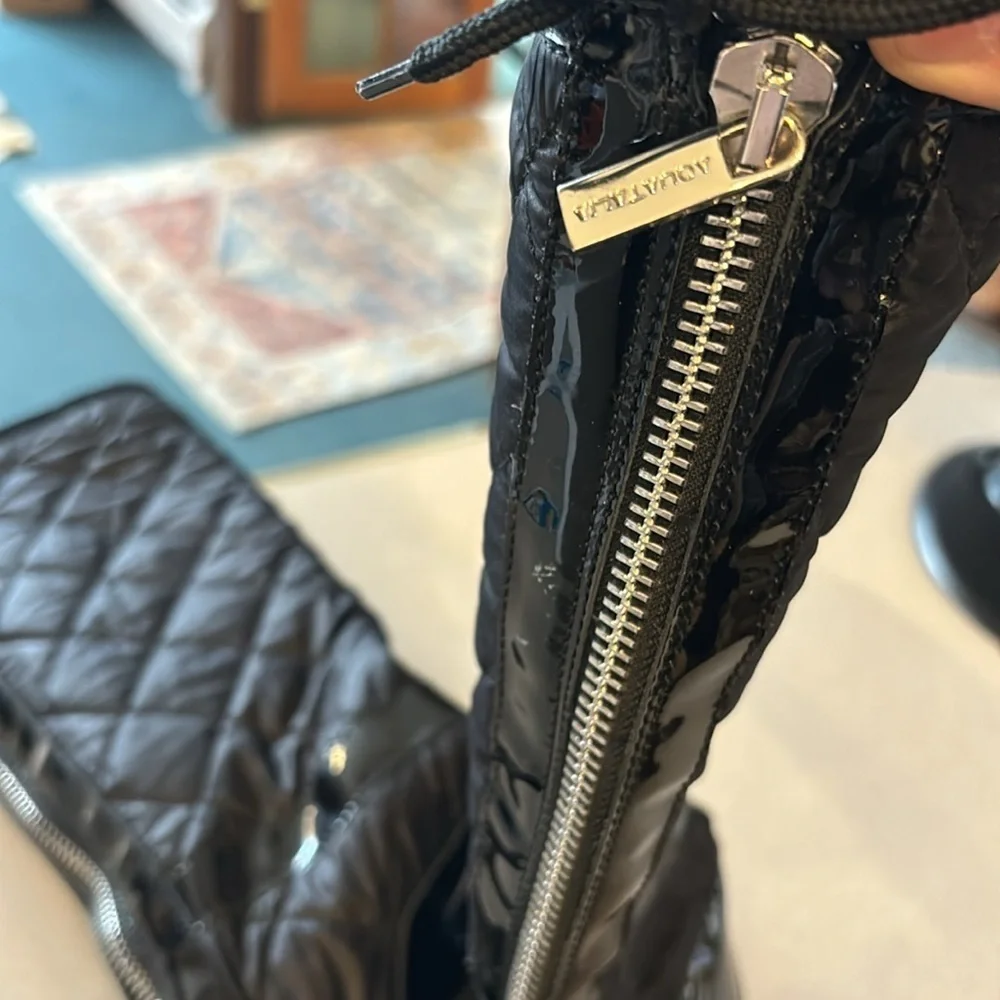 Aquatalia Black Quilted Patent Puffer Boots - Picture 9 of 10